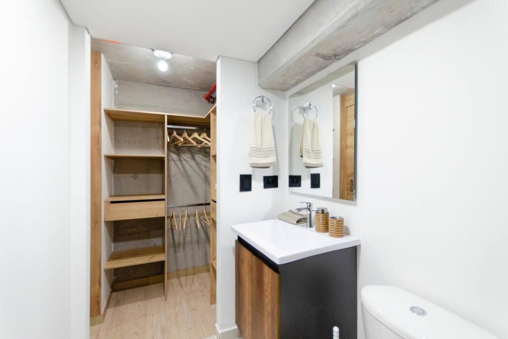 Apartamento Tipo Loft Medellín Exterior foto